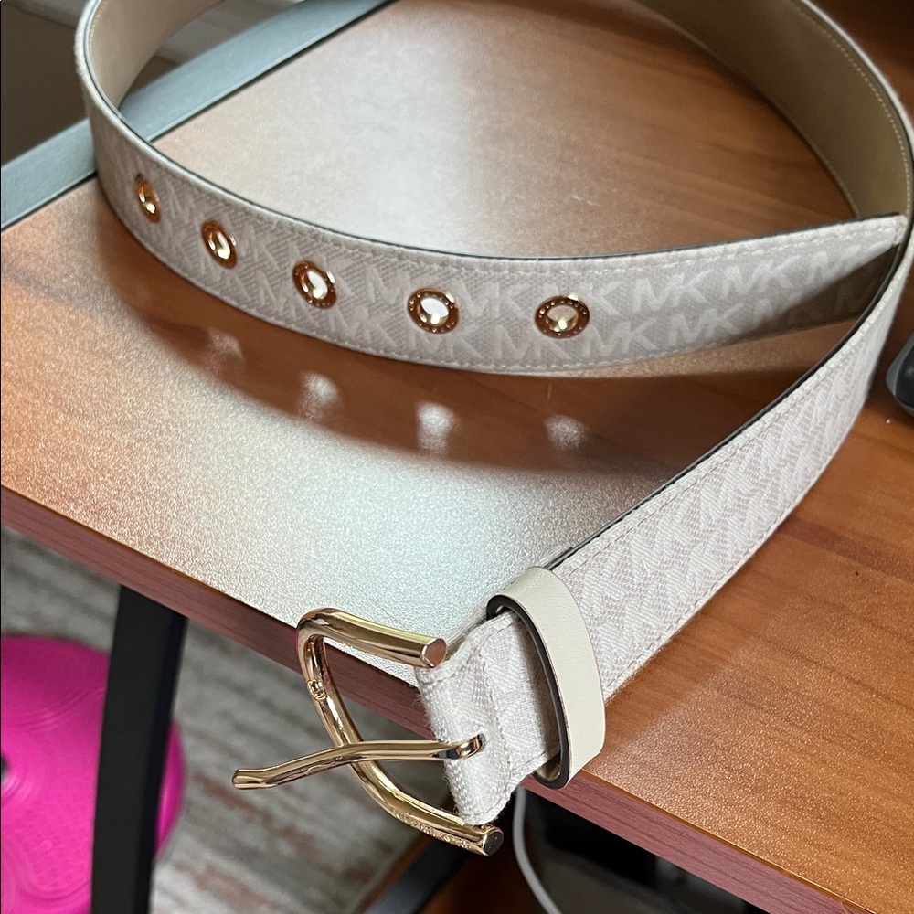 Michael Kors Beige and Gold Women's Belt